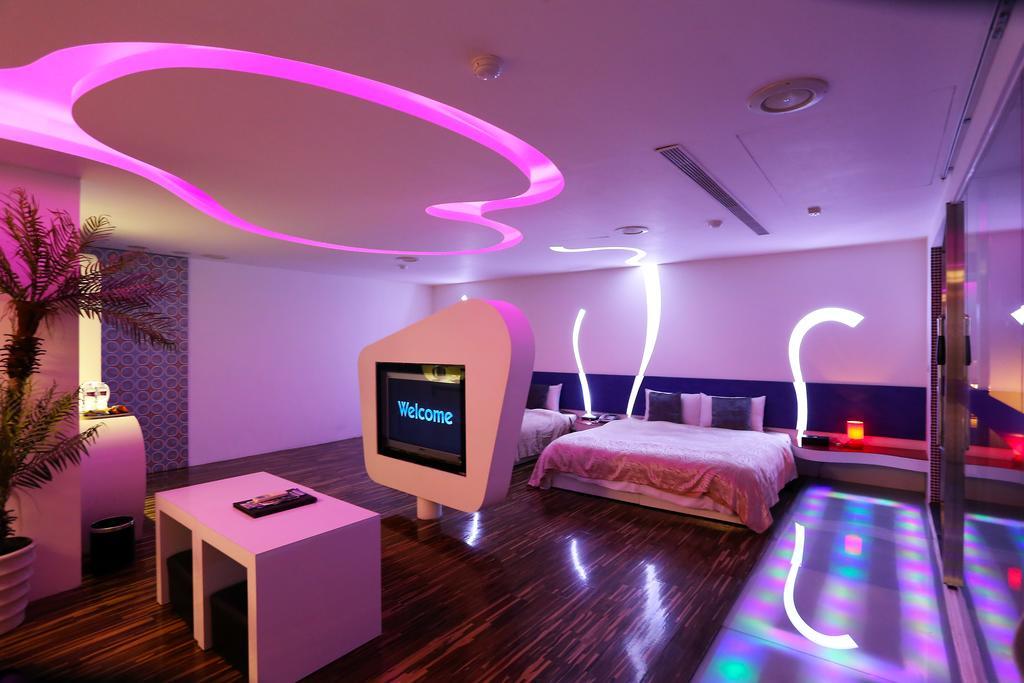 Ya Nold Fashion House Hotel Jiaoxi Exterior photo